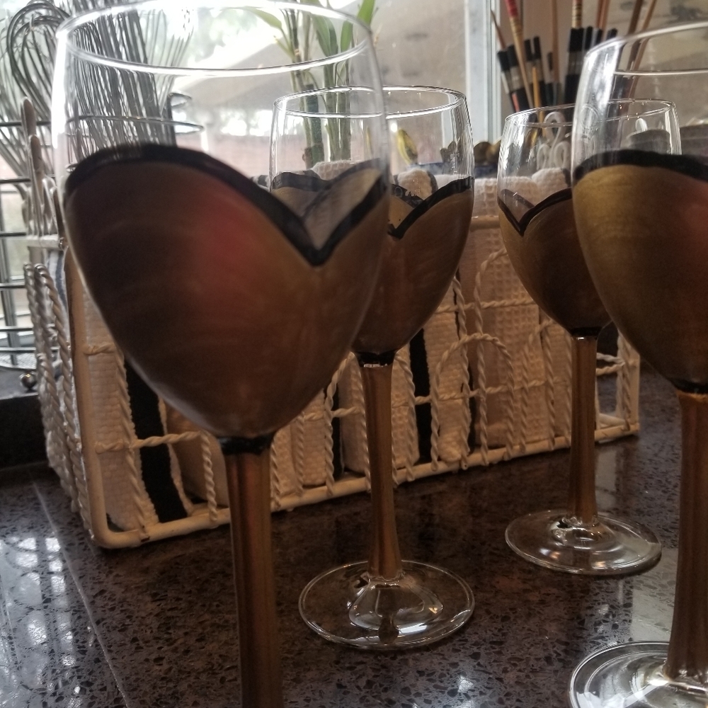 6 Wine Glasses